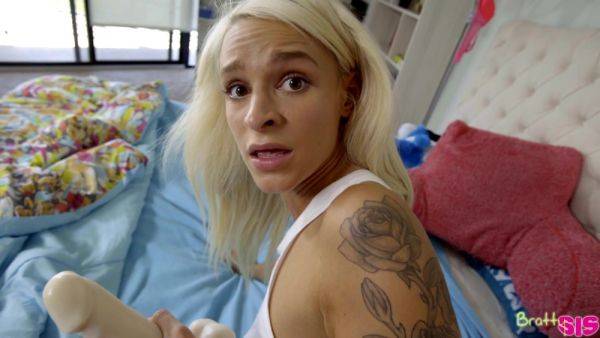 Emma Hix Sisters Secret - skinny blonde stepsister Emma hix - xhand.com on poweredporn.com