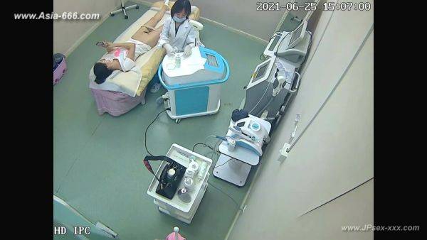 Hackers use the camera to remote monitoring of a lover's home life.604 - hclips.com - China - Usa on poweredporn.com