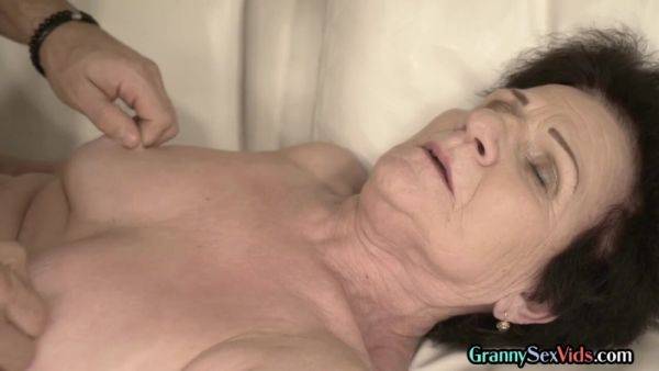 Sexy granny banged by dirty fucker in wet pussy hole - txxx.com on poweredporn.com