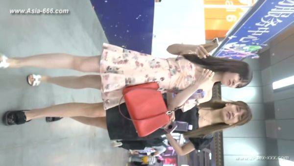 Peeping chinese amateur upskirt.172 - txxx.com - China on poweredporn.com