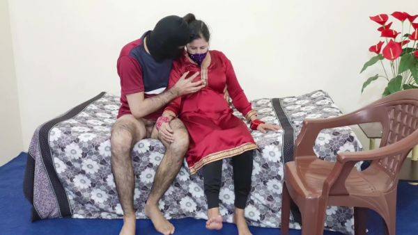 Hot Indian Mistress Blowjob Sucking Dick Of Her Servant - desi-porntube.com - India on poweredporn.com