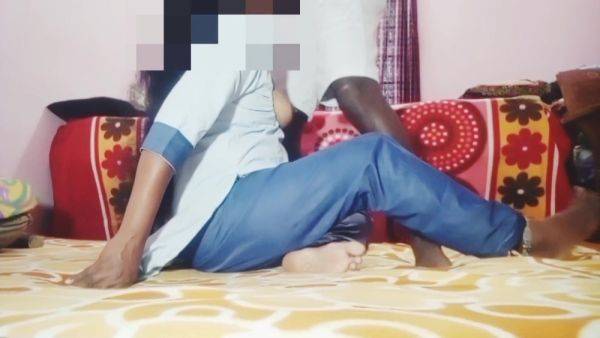 Hottest Adult Video Webcam Check Pretty One - desi-porntube.com on poweredporn.com