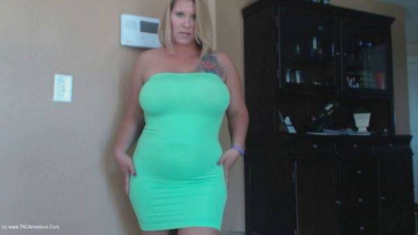 Under The Table - hclips.com on poweredporn.com