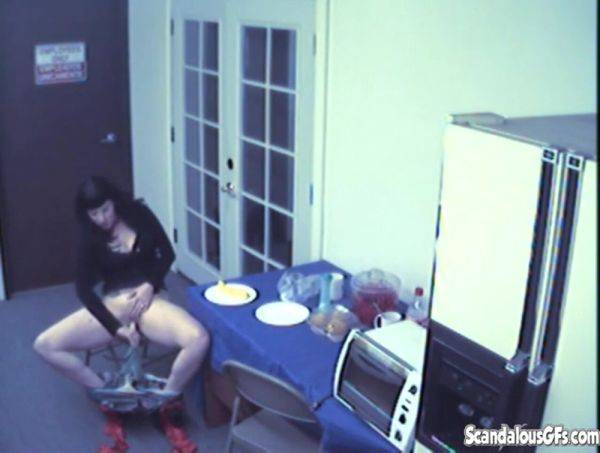 Busty masturbating teen office slut - txxx.com on poweredporn.com