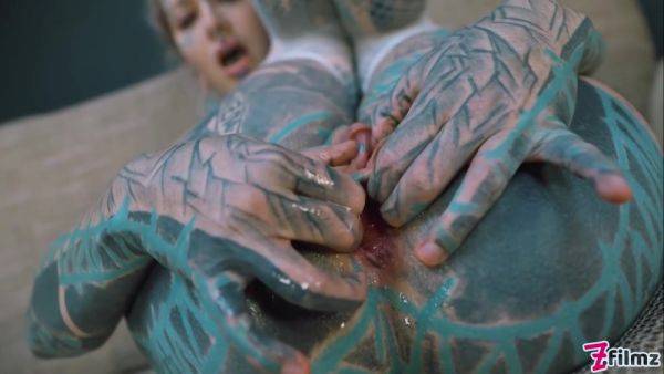 Anuskatzz Shoves A Stainless Steel Dildo Up Her Ass - hotmovs.com on poweredporn.com