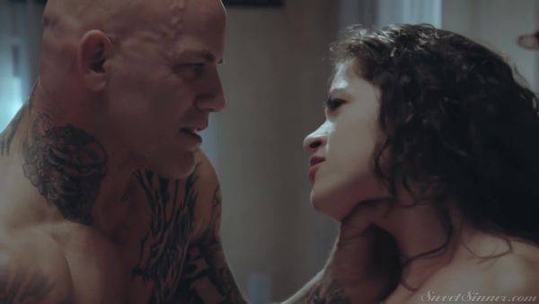 Victoria Voxxx - Up Close And Personal - videomanysex.com on poweredporn.com