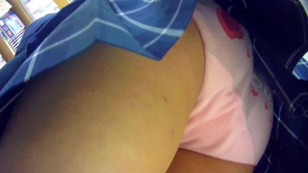 Japanese upskirt u-xxxx1 - txxx.com - Japan on poweredporn.com