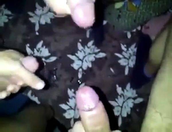 Guys have some cock sucking fun then cum on each other - drtuber.com on poweredporn.com