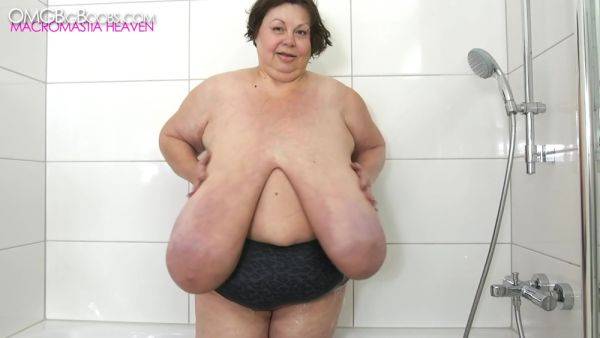 Karola Mature Monster Tit - hclips.com on poweredporn.com