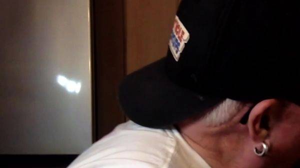 BJ gloryhole DILF sucks with eager mouth - drtuber.com on poweredporn.com