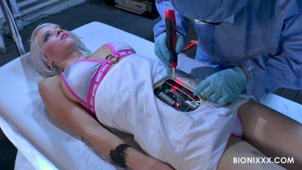 Successful porn experiment leads to intense group sex - xbabe.com on poweredporn.com