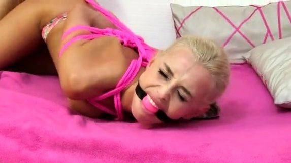 Amateur blonde tattooed babe toying her big cunt - drtuber.com on poweredporn.com