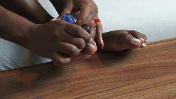 Ebony blue toenails painting by Foot Girls - hotmovs.com on poweredporn.com