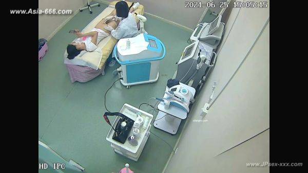 Hackers use the camera to remote monitoring of a lover's home life.604 - txxx.com - China on poweredporn.com