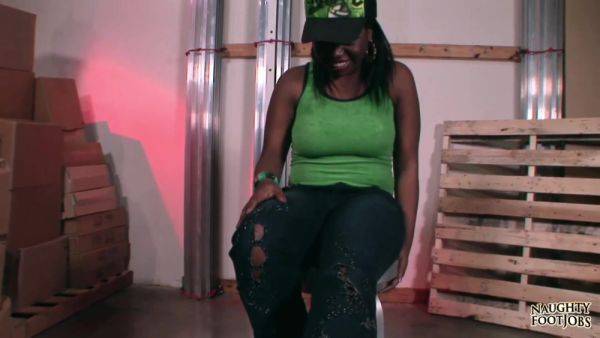 Stinky Sneakers - hotmovs.com on poweredporn.com