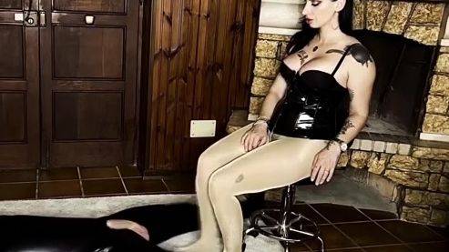 Alpha Diva Nude Shiny Pantyhose Ballbusting - drtuber.com on poweredporn.com