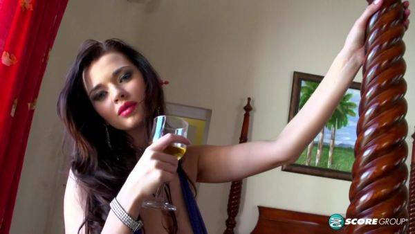 Luscious In Lingerie - hotmovs.com on poweredporn.com