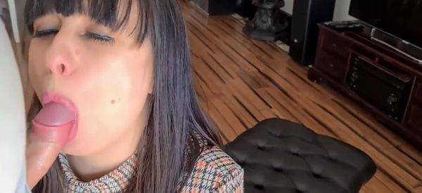 La leçon de piano se termine en bonne pipe - txxx.com - France on poweredporn.com