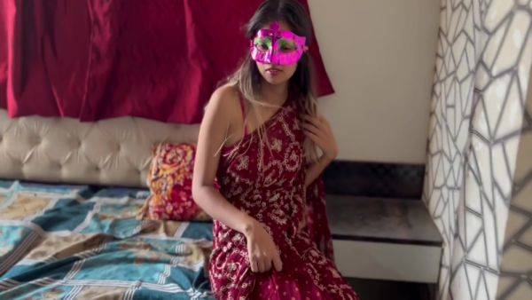 Hottest Bhabhi Of India - desi-porntube.com - India on poweredporn.com