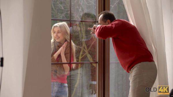 Nikki Violet gets lost and caught by the homeowner in a country adventure - sexu.com on poweredporn.com