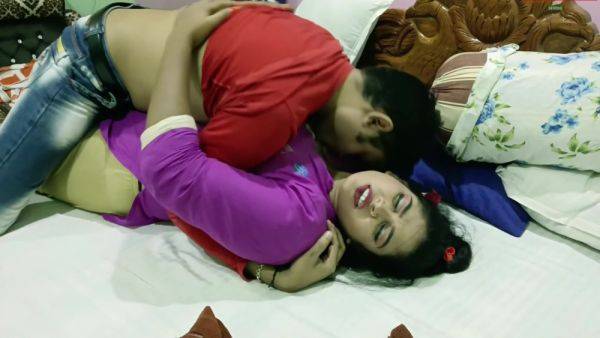 Desi Bengali Wife Dating Sex With Husband Friend! Cuckold Sex - desi-porntube.com - India on poweredporn.com