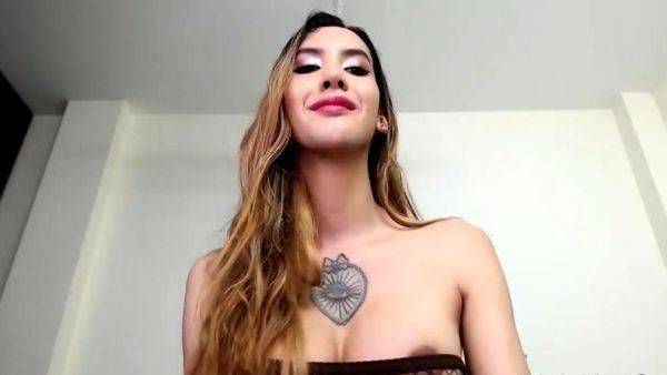 Big Boobed Blonde Masturbates With A Dildo In The Bathroom - drtuber.com on poweredporn.com