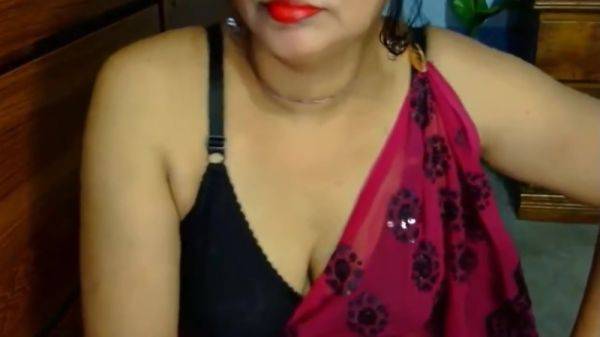 Hot Indian Milf - desi-porntube.com - India on poweredporn.com