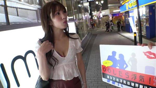 0001774_スリムのニホンの女性が素人ナンパ絶頂のズコバコ - hclips.com - Japan on poweredporn.com