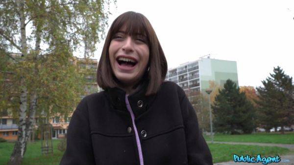 Silvia Soprano sucks big dick and gets pounded on the floort - xhand.com on poweredporn.com