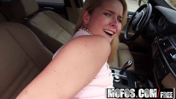 Nikky Dream gets her tight blonde ass drilled in a car by a hung stranger - sexu.com on poweredporn.com