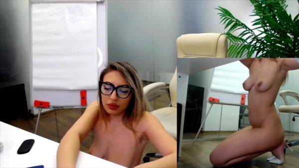 How can they are so slutty in the office - txxx.com on poweredporn.com