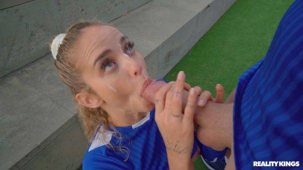 Lovely blonde babe Geishakyd gets fucked outdoors - xhand.com on poweredporn.com