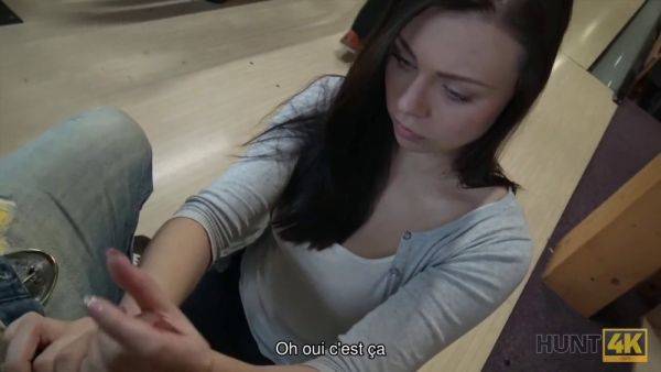 Unsuspecting teen gets a wild ride in POV with her favorite pornstar - sexu.com on poweredporn.com