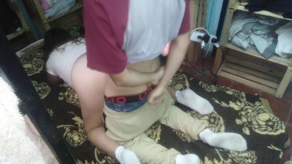 Mi Esposo Me Coge De Perrito Con Mi Tanga Abierta Bien Rico - hclips.com on poweredporn.com