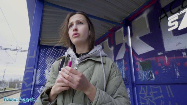 Jessica Night pays the fine with her fake tits out in public for cash - sexu.com on poweredporn.com