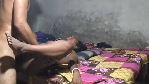 Bhabi Ka Jobor Dust Chuday - hclips.com on poweredporn.com