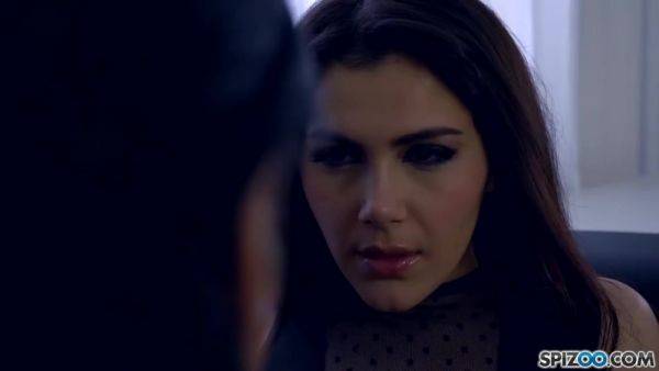 Two Faces In The Family - hotmovs.com on poweredporn.com