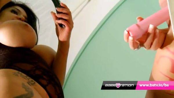 Blonde leah and tina lesbian anal sex in nightclub toilet - hotmovs.com on poweredporn.com