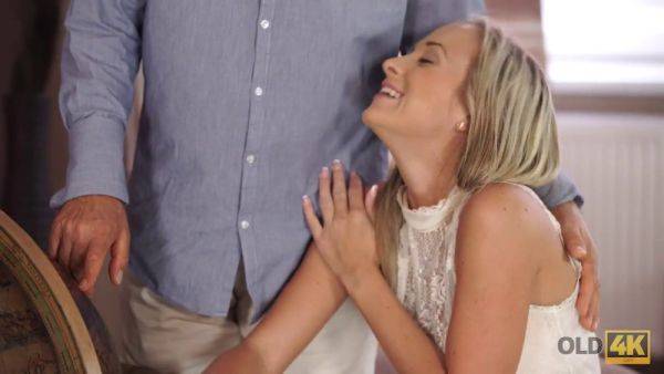 Watch her become a lustful lover in this cum-drenched video! - sexu.com on poweredporn.com