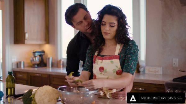 Husband Seth Gamble Cums inside of his wife Victoria Voxx during cooking - anysex.com on poweredporn.com