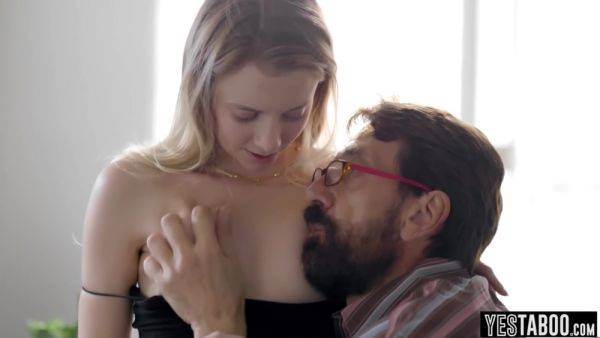 Stepmom Is Not Coming Back He Said Time To R - videohdzog.com on poweredporn.com