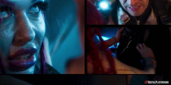 Amber Jayne takes massive cock deep in her wet cunt - xhand.com on poweredporn.com