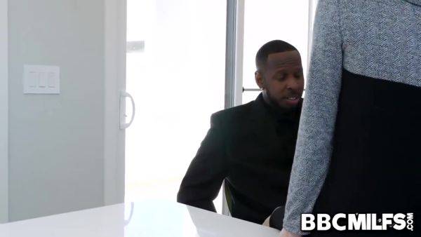 Prestine Edge In Milf Boss Wants A Black Meat - hotmovs.com on poweredporn.com