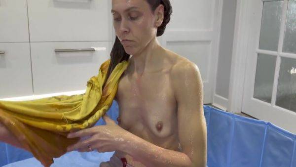 Super Sticky Slime Gunging - hotmovs.com on poweredporn.com