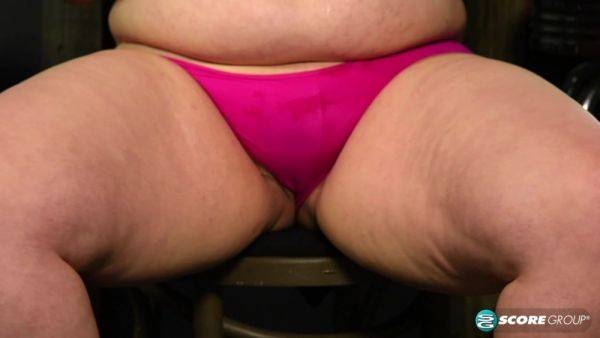 That Busty Barista - hotmovs.com on poweredporn.com