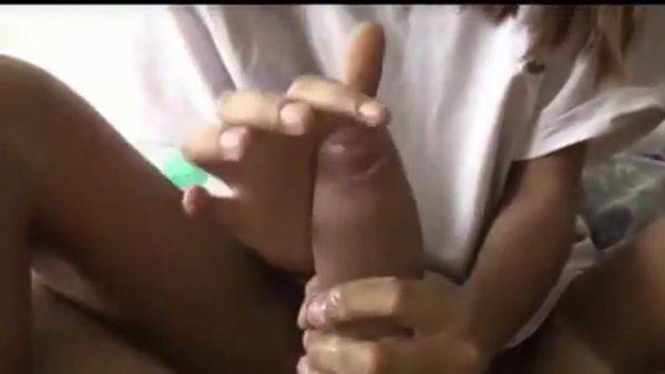 Deutsch Frau Mit Beiden Hnden Mich Ruck - hclips.com on poweredporn.com