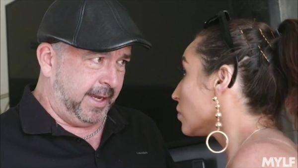 Freaky Vacation - MYLF - hotmovs.com on poweredporn.com