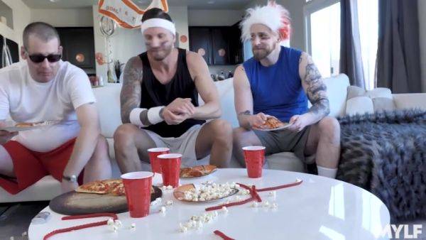 Scoring A Sporty MILF - MYLF - hotmovs.com on poweredporn.com