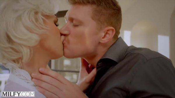 Tough Boss Charli Demands Assistant Fucks Her Hard - hotmovs.com on poweredporn.com