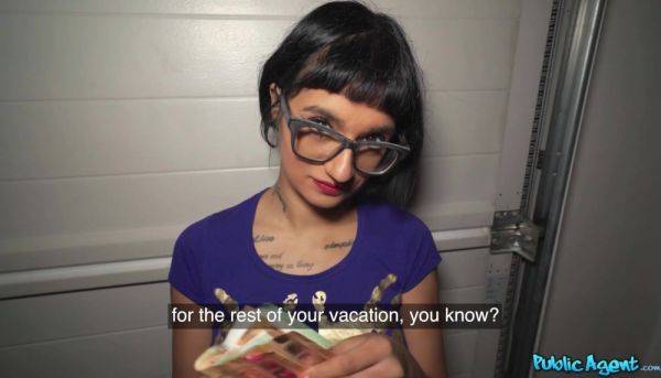 Candy Scott gives up her French pussy for some cash - xhand.com on poweredporn.com